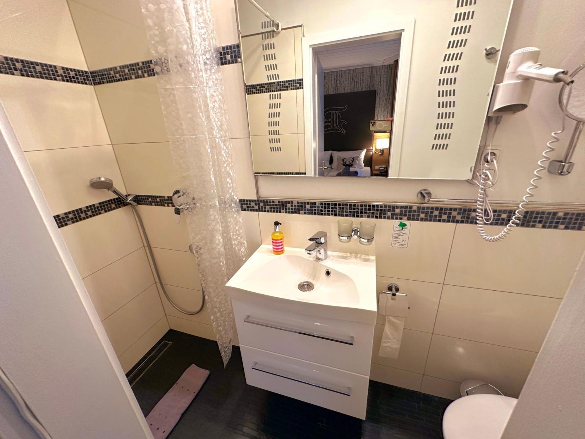 Hotel Am Markt Bacharach Ngoại thất bức ảnh