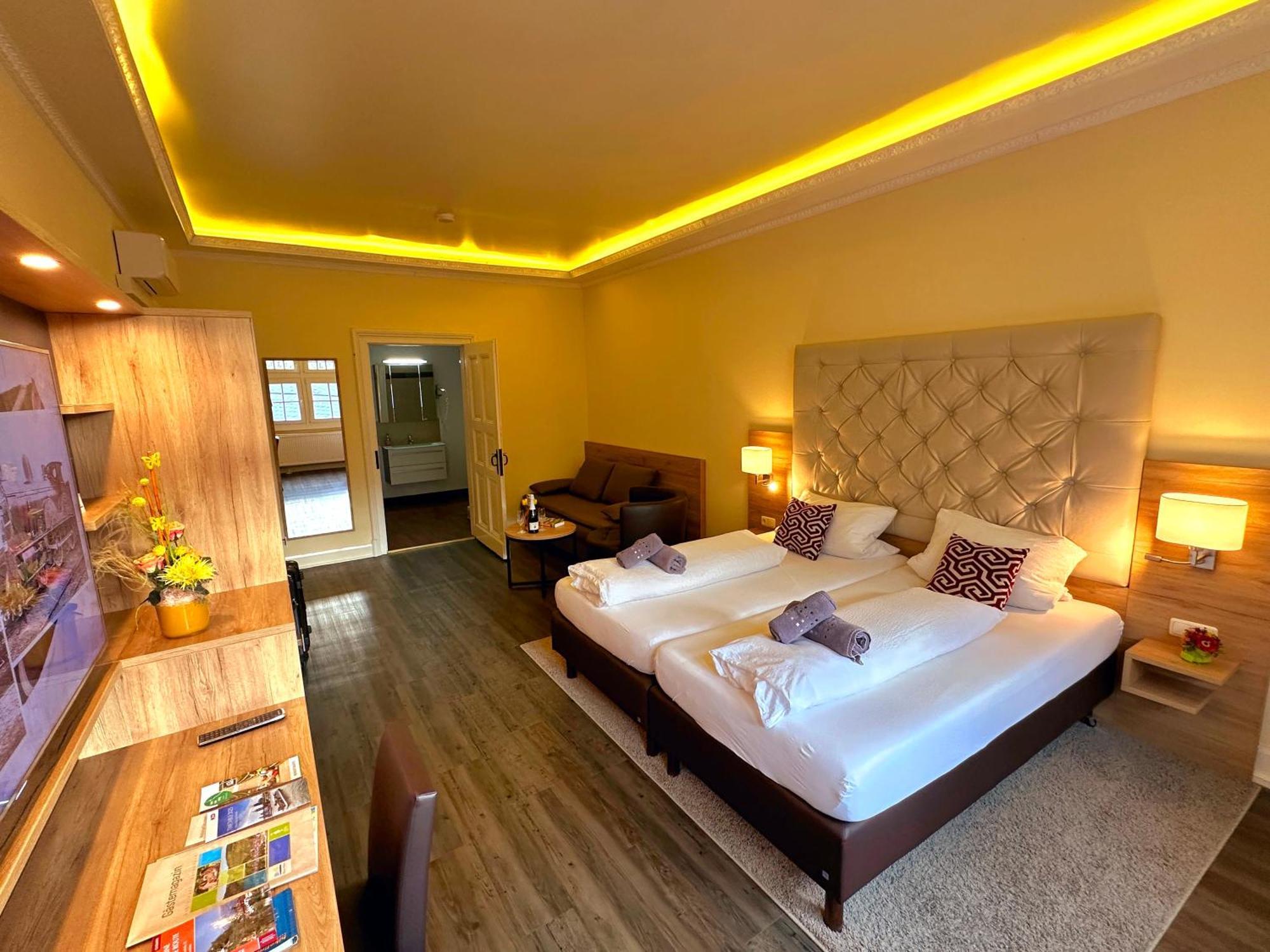 Hotel Am Markt Bacharach Ngoại thất bức ảnh